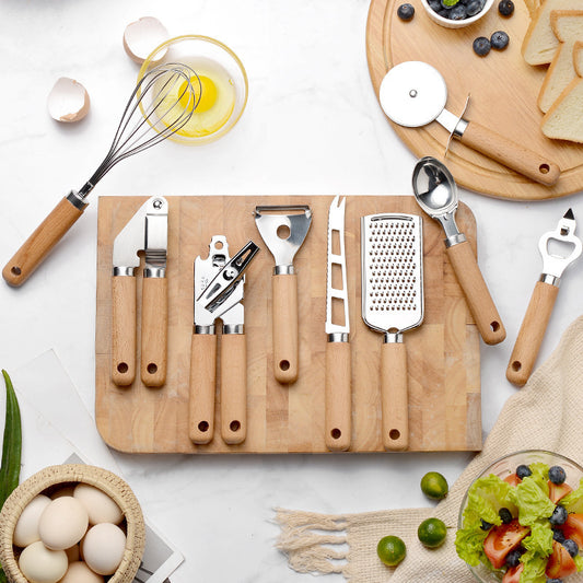 Danes Kitchen Utensils with Wooden Handle - Set of 9 pieces