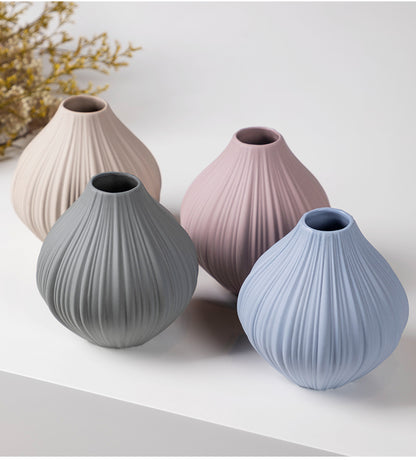 Spindle Porcelain Mini Vases