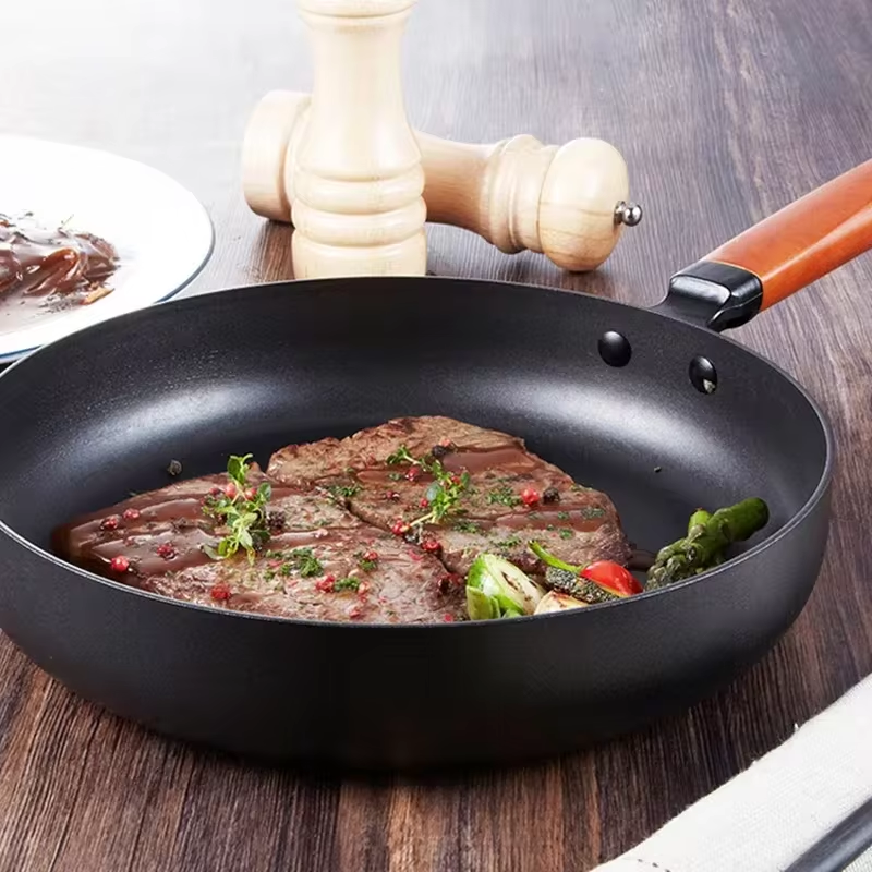 Cast Iron Pot Vintage Forged Chinese Wok Non-stick Frying Pan Home 26CM Kitchen Wok Cooking Pot for Induction Cooker Gas Stove